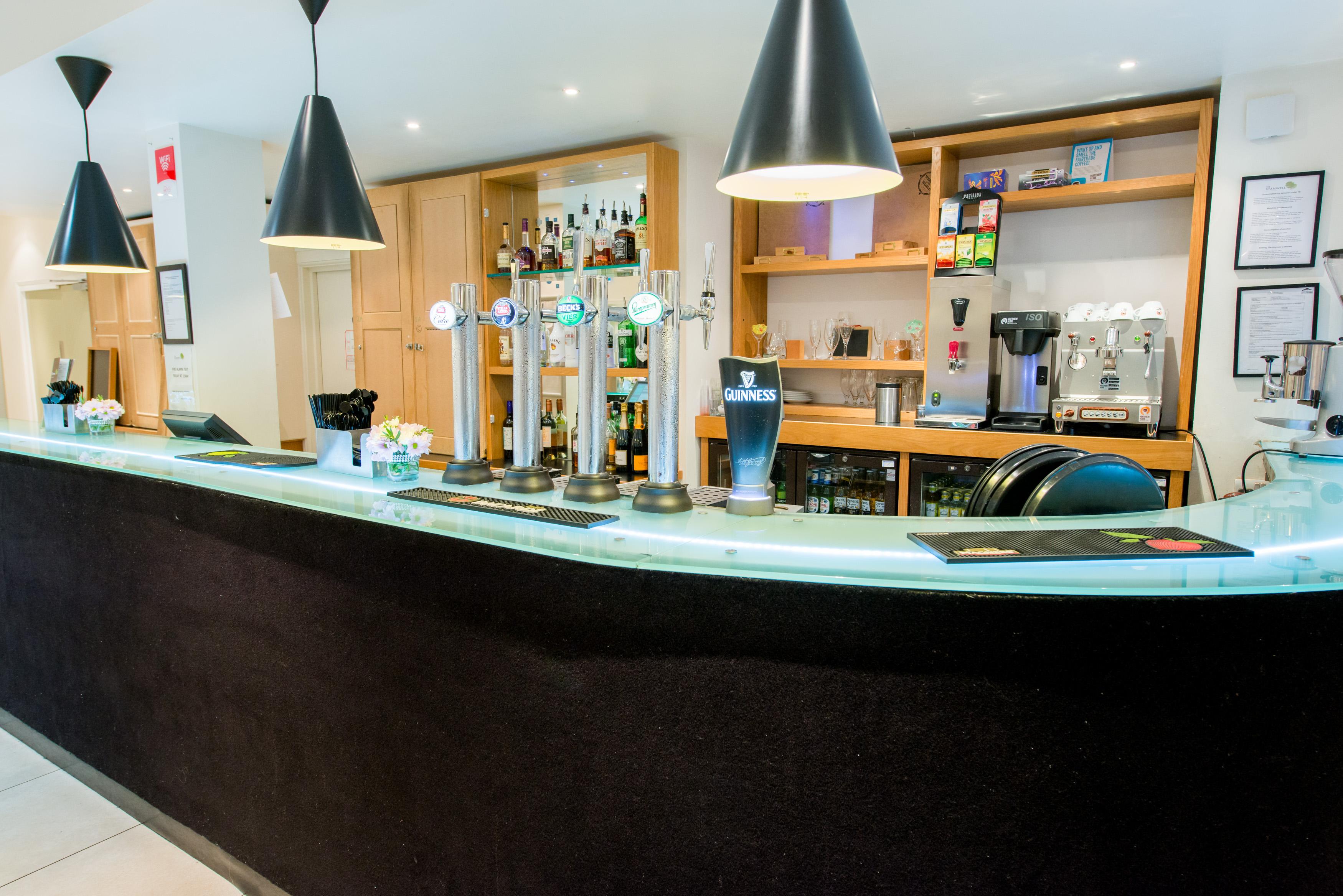 Stanwell Hotel By Mercure מראה חיצוני תמונה