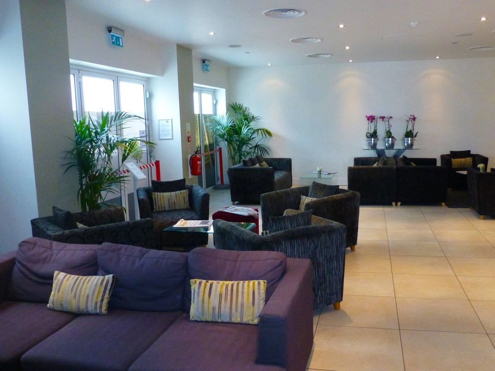 Stanwell Hotel By Mercure מראה חיצוני תמונה