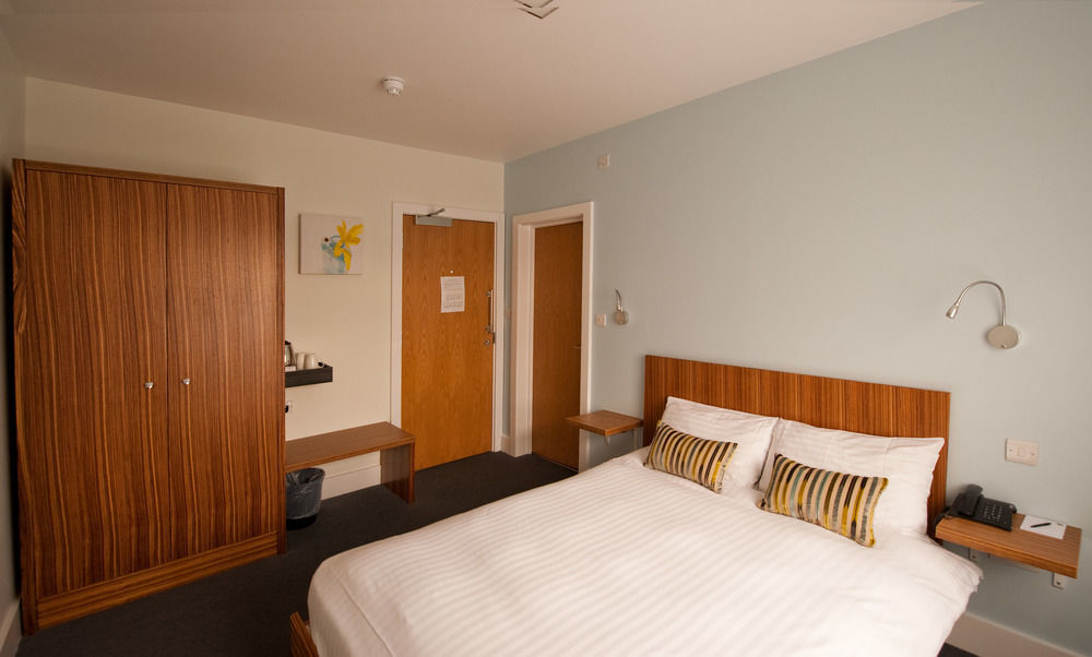 Stanwell Hotel By Mercure מראה חיצוני תמונה