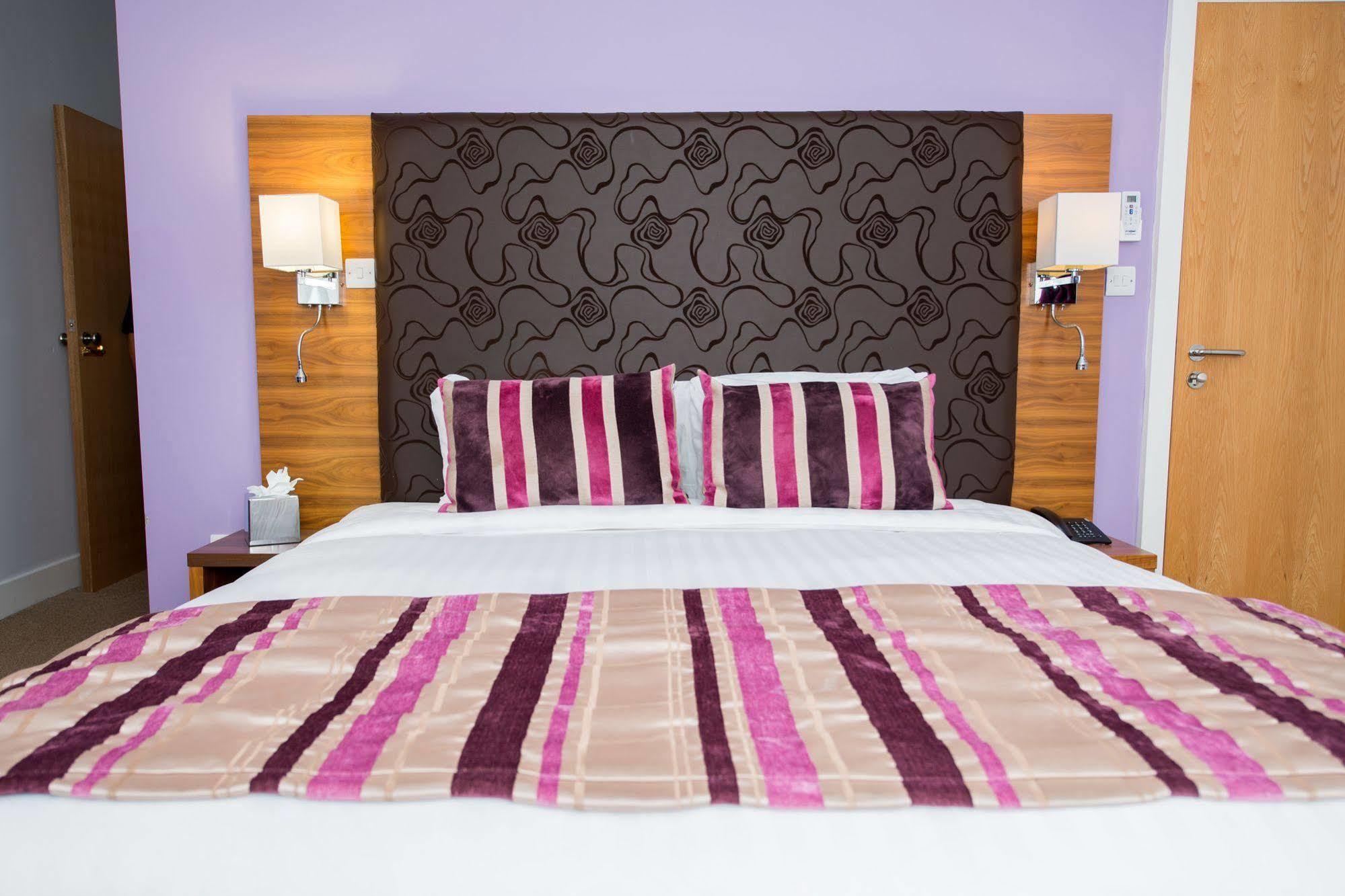 Stanwell Hotel By Mercure מראה חיצוני תמונה